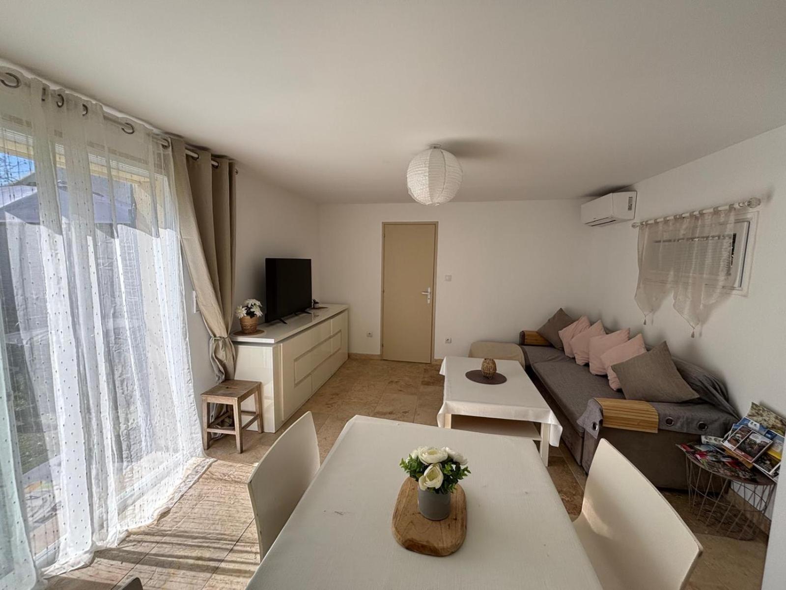 Maison De Vacances En Campagne Cavaillon Zewnętrze zdjęcie